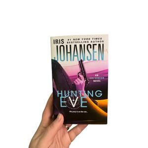 Hunting Eve by Iris Johansen